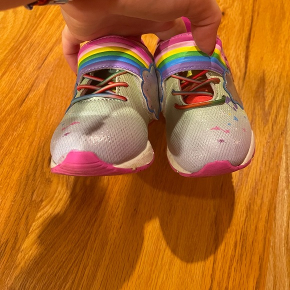 Trolls 2 Light-up Sneakers - Picture 11 of 16
